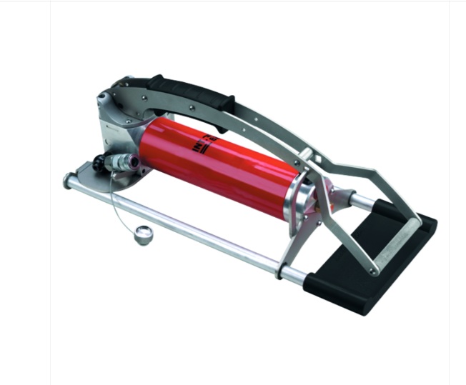 INTERCABLE - Foot operated hydraulic pump set with 16-630 sqmm crimping head and 14 hex. dies P/N. FPI70S-PP230-ME